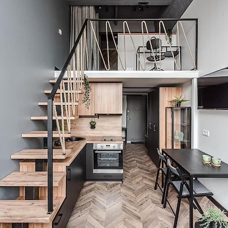Modern Urban Loft Apartment Vilnius Exterior photo
